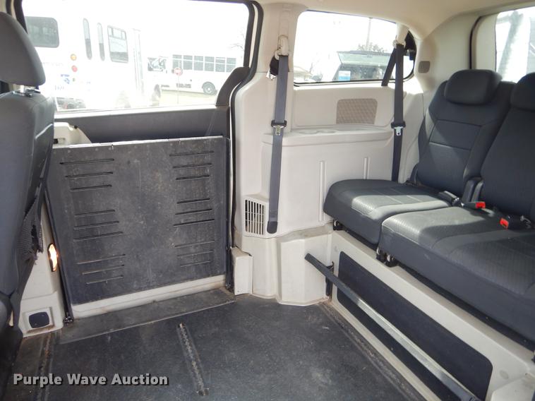 image for item EZ9796 2010 Dodge Grand Caravan SE handicap accessible van