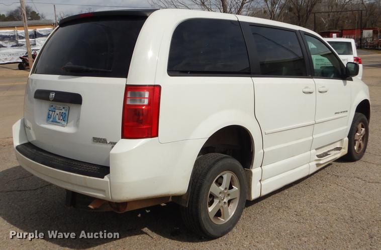 image for item EZ9797 2010 Dodge Grand Caravan SE handicap accessible van