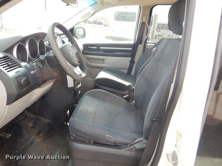 image for item EZ9797 2010 Dodge Grand Caravan SE handicap accessible van