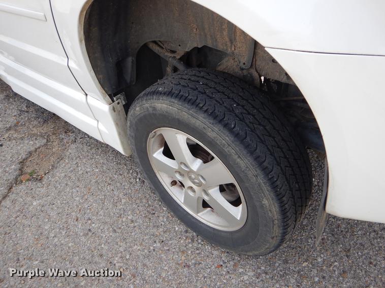 image for item EZ9797 2010 Dodge Grand Caravan SE handicap accessible van