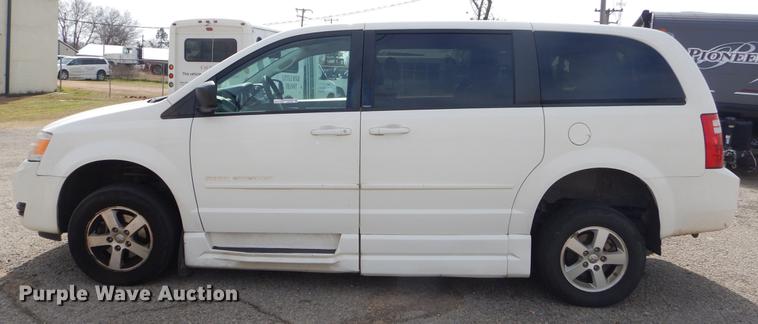 image for item EZ9798 2010 Dodge Grand Caravan SE handicap accessible van