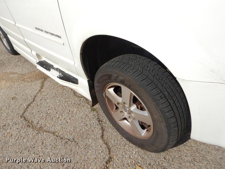 image for item EZ9799 2010 Dodge Grand Caravan SE handicap accessible van