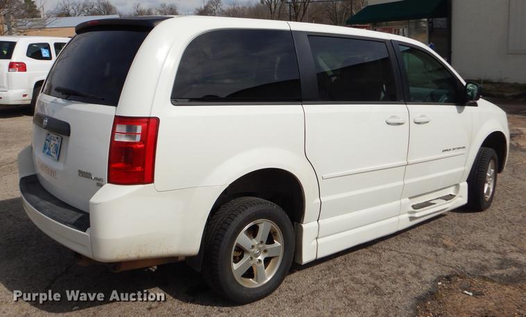 image for item EZ9800 2010 Dodge Grand Caravan SE handicap accessible van