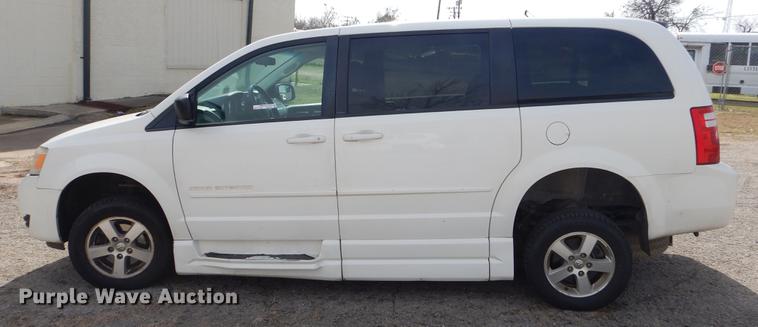 image for item EZ9800 2010 Dodge Grand Caravan SE handicap accessible van