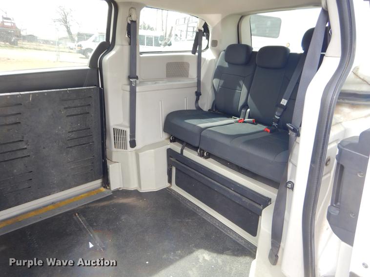 image for item EZ9800 2010 Dodge Grand Caravan SE handicap accessible van