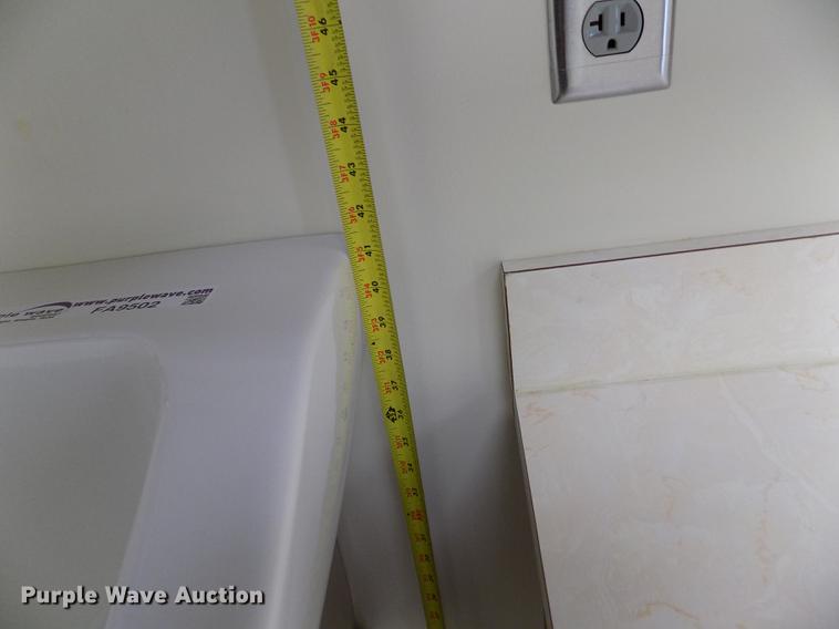 image for item FA9502 Wall mounted sink