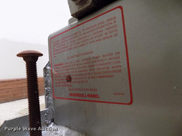 image for item FA9504 Ingersoll Rand V244X2 vacuum pump