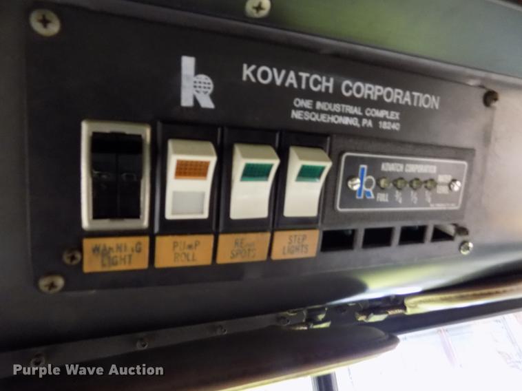 image for item FH9137 1987 International Paystar 5000 F5070 tanker fire truck