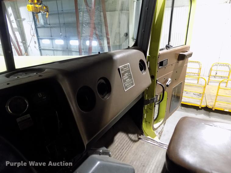 image for item FH9137 1987 International Paystar 5000 F5070 tanker fire truck