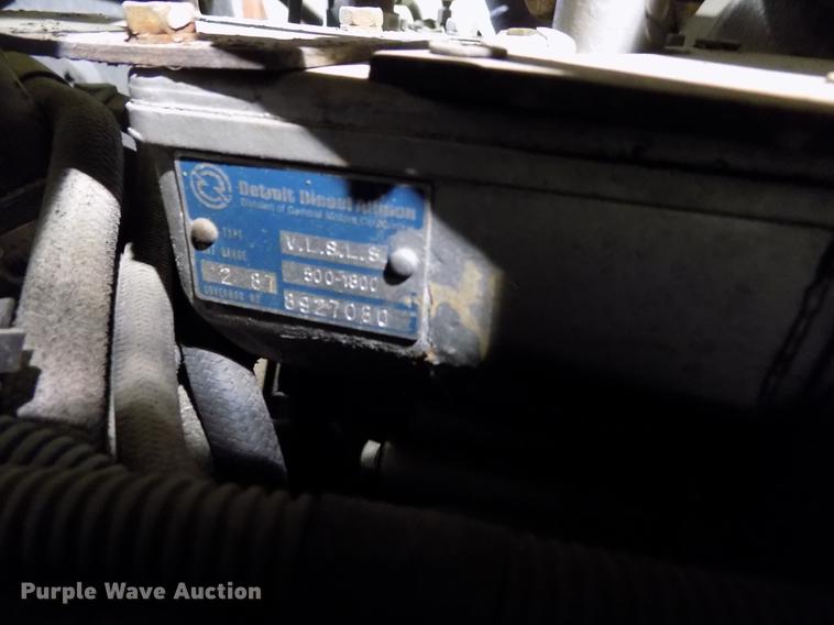 image for item FH9137 1987 International Paystar 5000 F5070 tanker fire truck