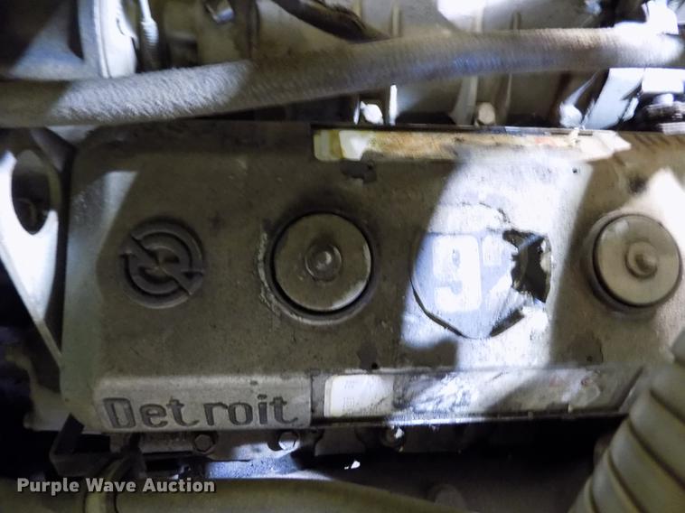 image for item FH9137 1987 International Paystar 5000 F5070 tanker fire truck