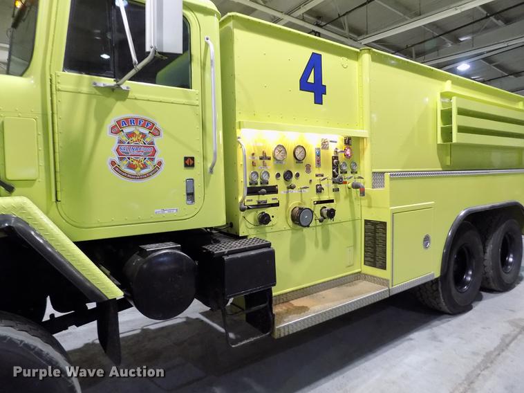 image for item FH9137 1987 International Paystar 5000 F5070 tanker fire truck