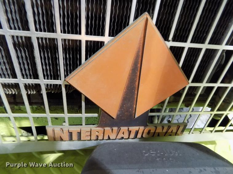 image for item FH9137 1987 International Paystar 5000 F5070 tanker fire truck