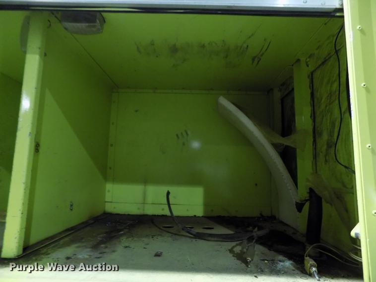 image for item FH9137 1987 International Paystar 5000 F5070 tanker fire truck