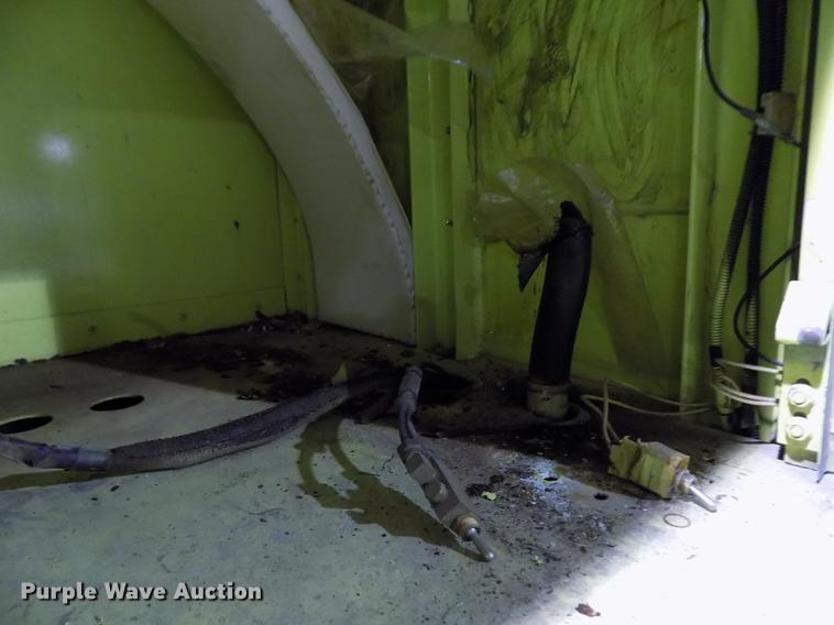 image for item FH9137 1987 International Paystar 5000 F5070 tanker fire truck