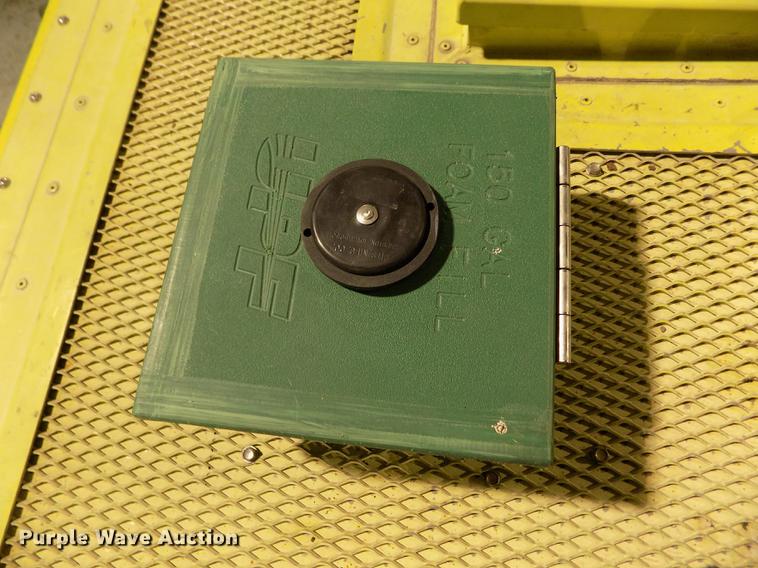 image for item FH9137 1987 International Paystar 5000 F5070 tanker fire truck