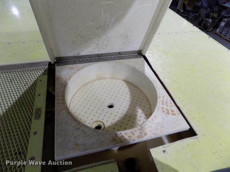 image for item FH9137 1987 International Paystar 5000 F5070 tanker fire truck