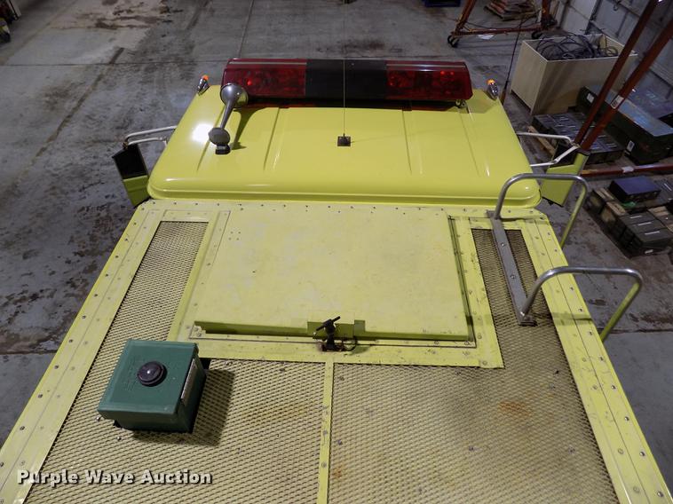 image for item FH9137 1987 International Paystar 5000 F5070 tanker fire truck