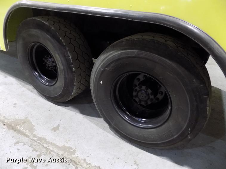 image for item FH9137 1987 International Paystar 5000 F5070 tanker fire truck