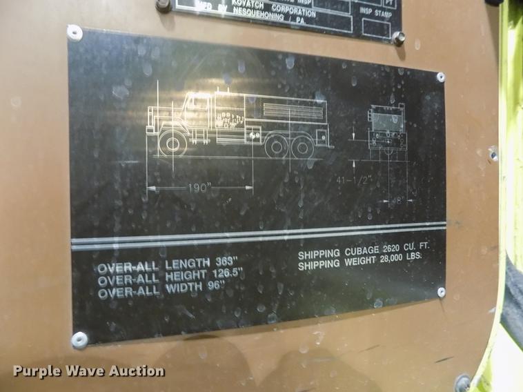 image for item FH9137 1987 International Paystar 5000 F5070 tanker fire truck