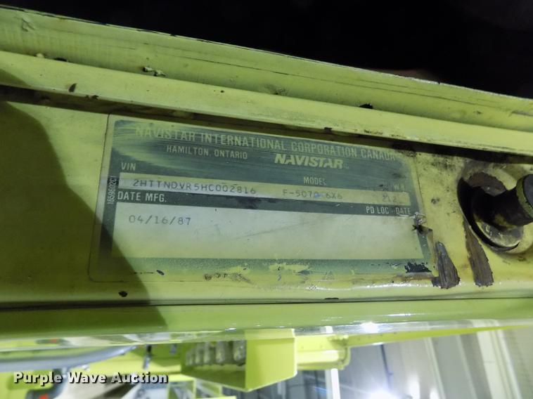 image for item FH9137 1987 International Paystar 5000 F5070 tanker fire truck