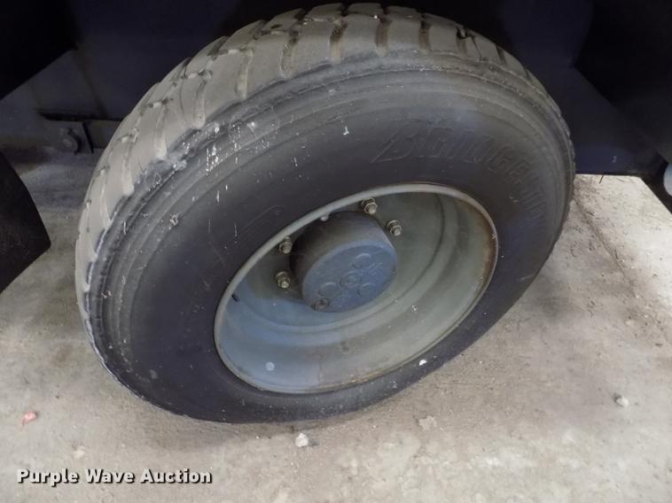 image for item FH9191 1999 Entwistle MB-4 aircraft tug