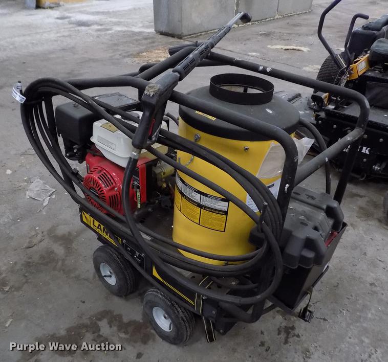 image for item FH9202 Landa MVP4-3000 pressure washer