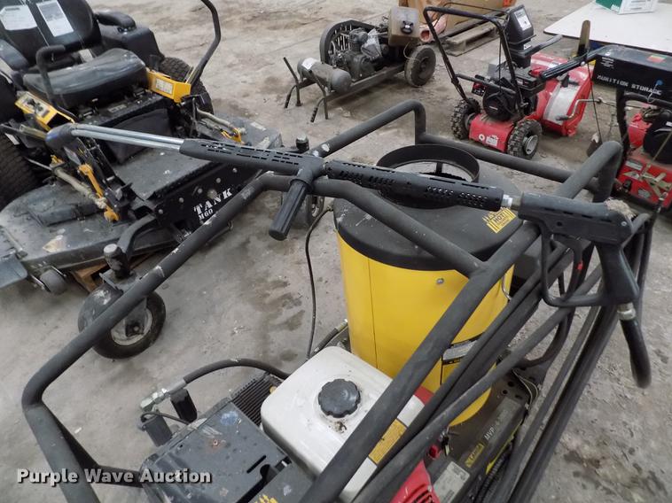 image for item FH9202 Landa MVP4-3000 pressure washer