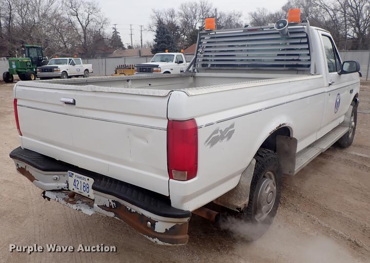 image for item FL9571 1996 Ford F250 pickup truck