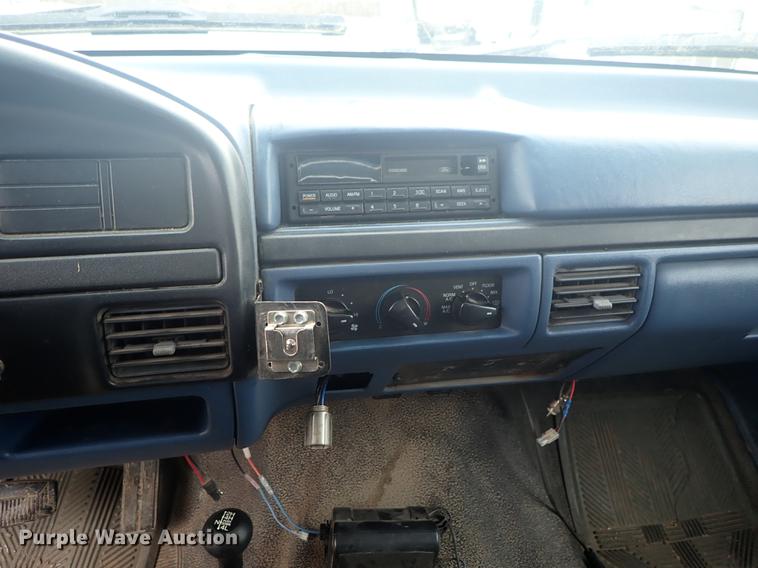 image for item FL9571 1996 Ford F250 pickup truck