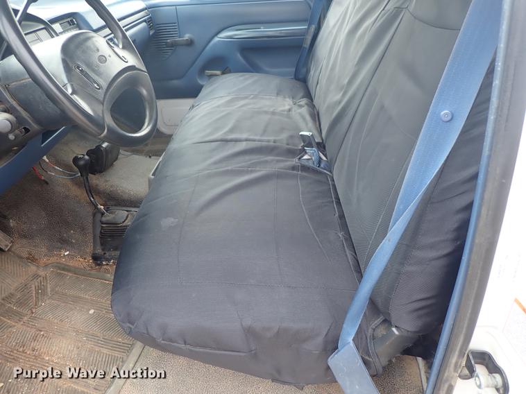 image for item FL9571 1996 Ford F250 pickup truck