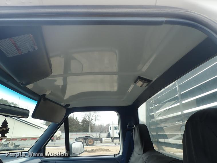 image for item FL9571 1996 Ford F250 pickup truck