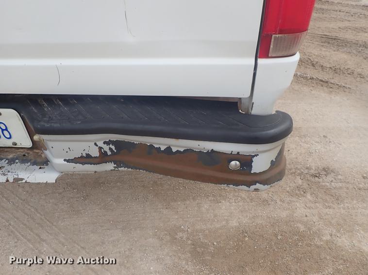 image for item FL9571 1996 Ford F250 pickup truck