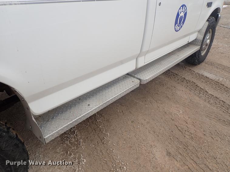 image for item FL9571 1996 Ford F250 pickup truck