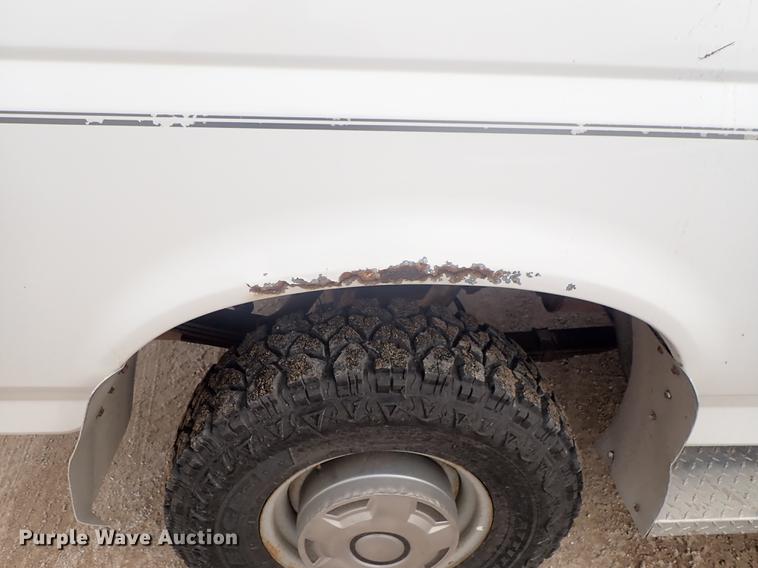 image for item FL9571 1996 Ford F250 pickup truck