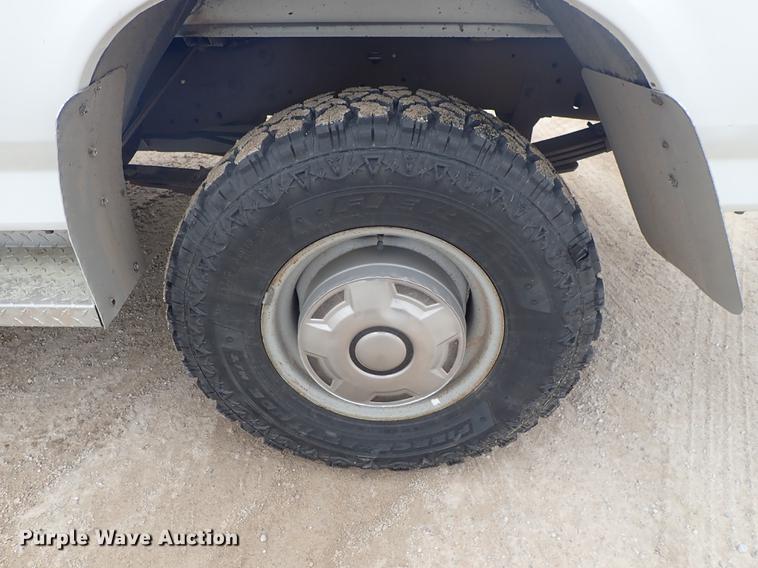 image for item FL9571 1996 Ford F250 pickup truck