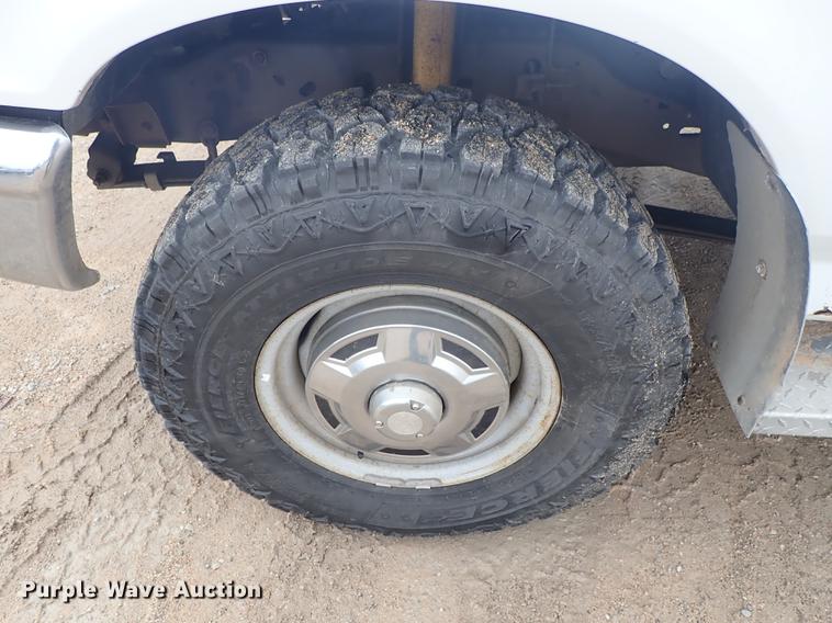 image for item FL9571 1996 Ford F250 pickup truck