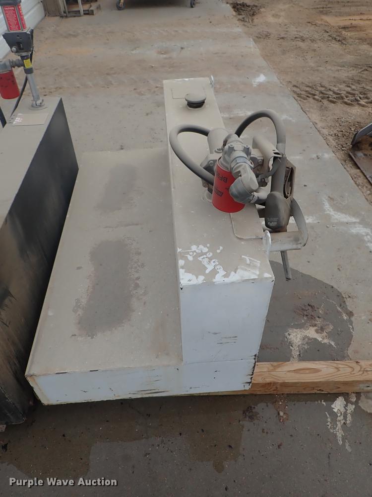 image for item FL9572 (2) L-shaped fuel tanks