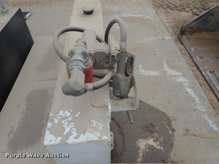 image for item FL9572 (2) L-shaped fuel tanks