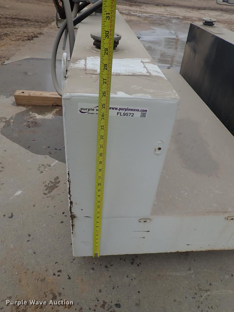 image for item FL9572 (2) L-shaped fuel tanks