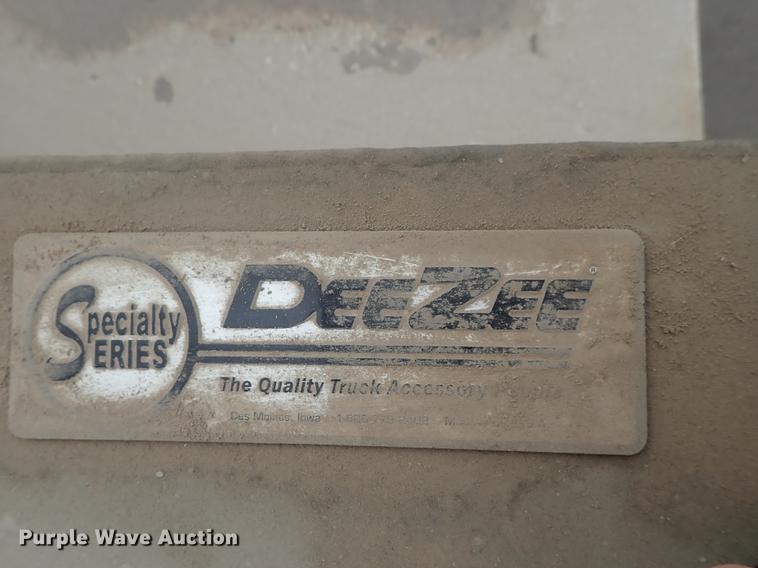 image for item FL9572 (2) L-shaped fuel tanks