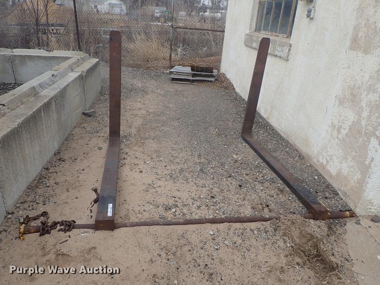 image for item FL9573 Loader forks