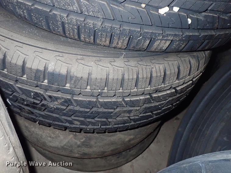 image for item FL9575 (4) 245/75R17 tires