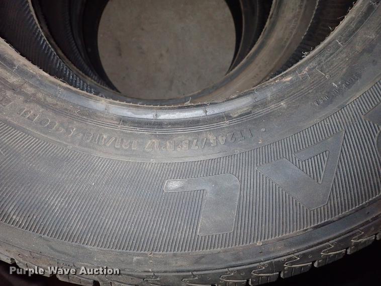 image for item FL9576 (3) 245/75R17 tires