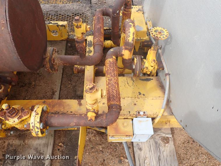 image for item FL9577 Steel oil tank