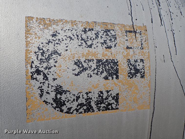 image for item FL9577 Steel oil tank