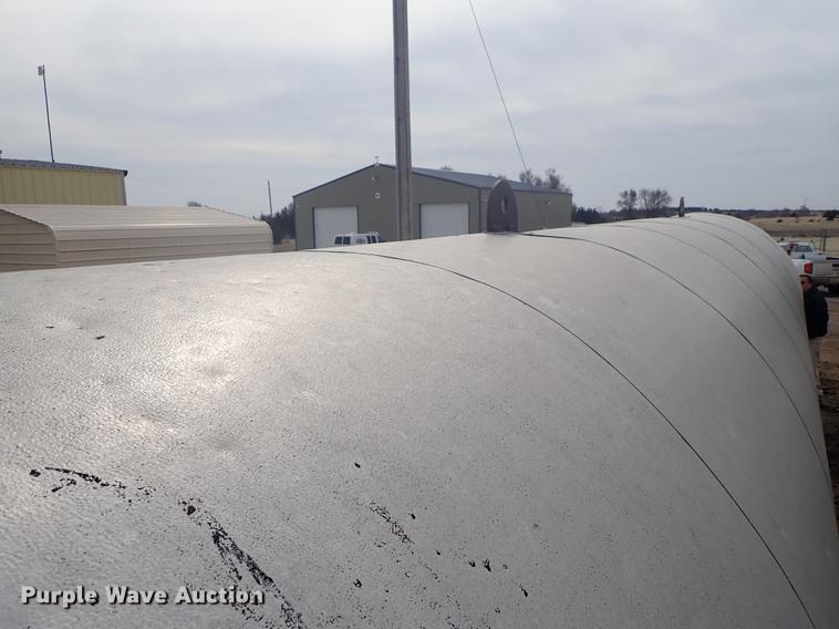 image for item FL9577 Steel oil tank