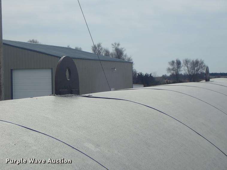 image for item FL9577 Steel oil tank