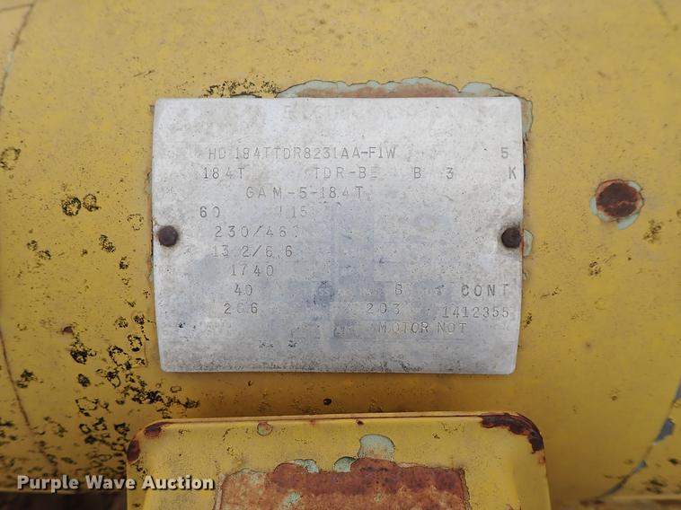 image for item FL9577 Steel oil tank