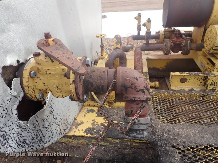 image for item FL9577 Steel oil tank